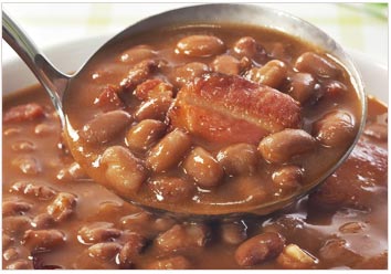 Feijão com linguicinha e bacon